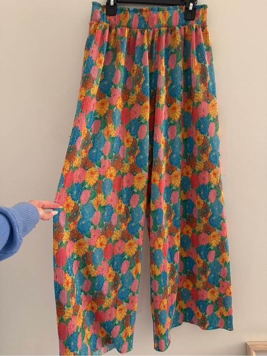 Zara Pants - Zara Multicolor Floral Wide-Leg Pants